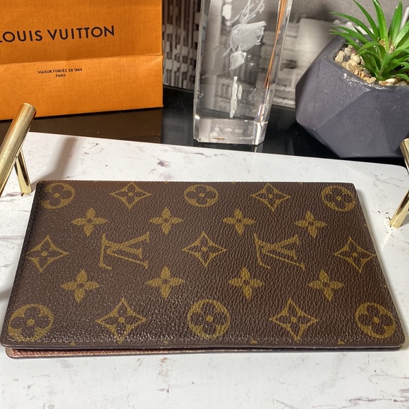 Authentic Louis Vuitton Monogram Checkbook Holder Wallet - Picture 12 of 12